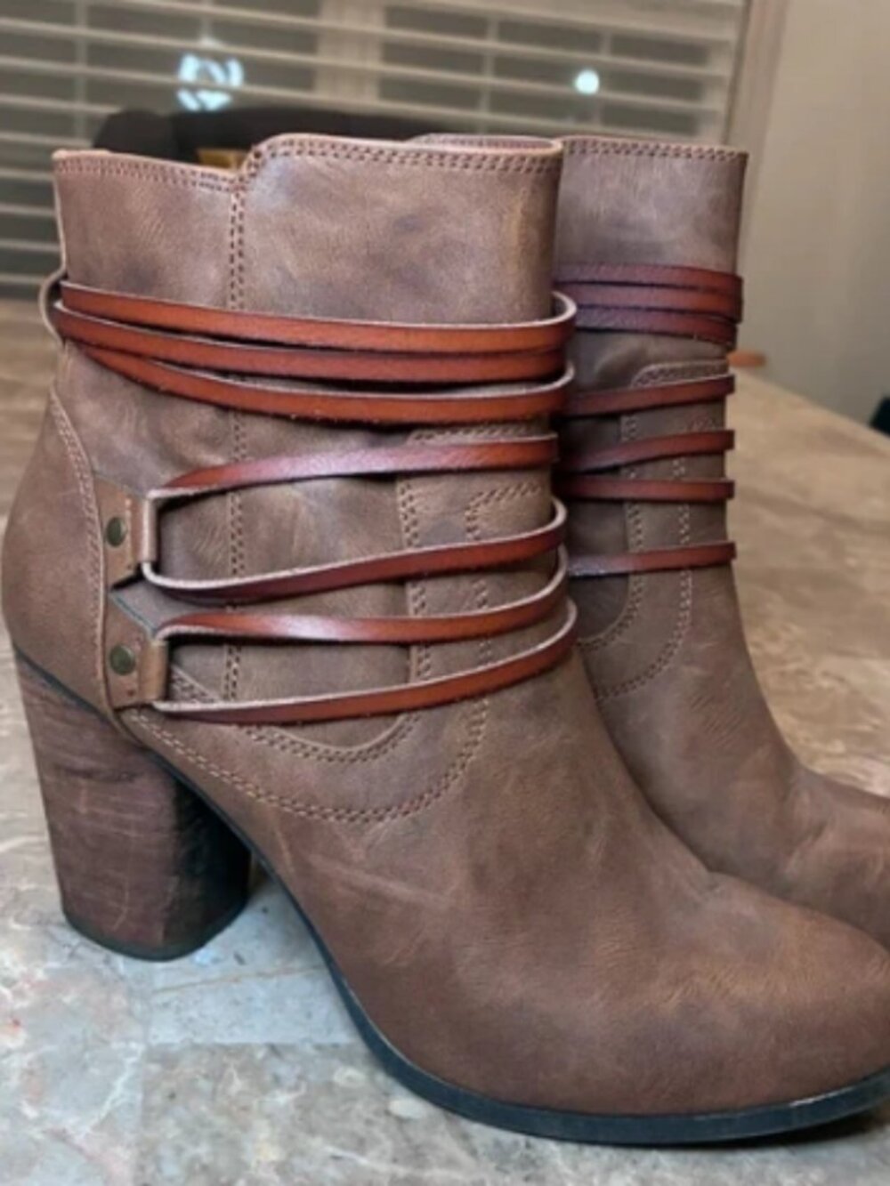 Madden girl boots - Picture 2 of 5